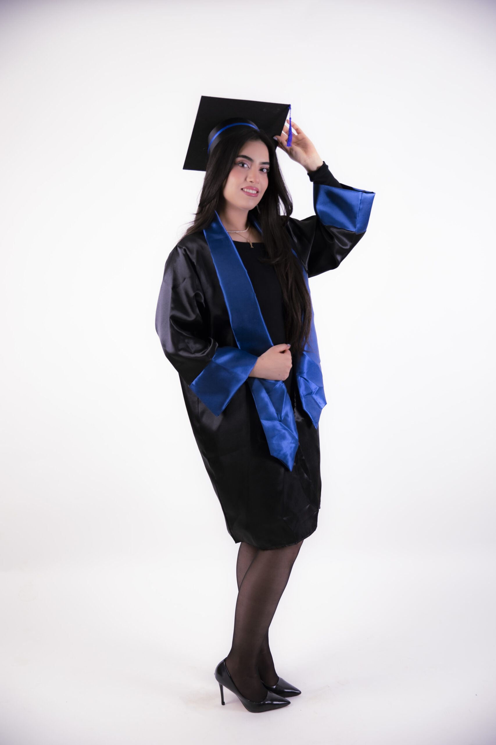 Tenue de Soutenance : Robe de Soutenance, Chapeau avec Écharpe Intégrée – Image 16